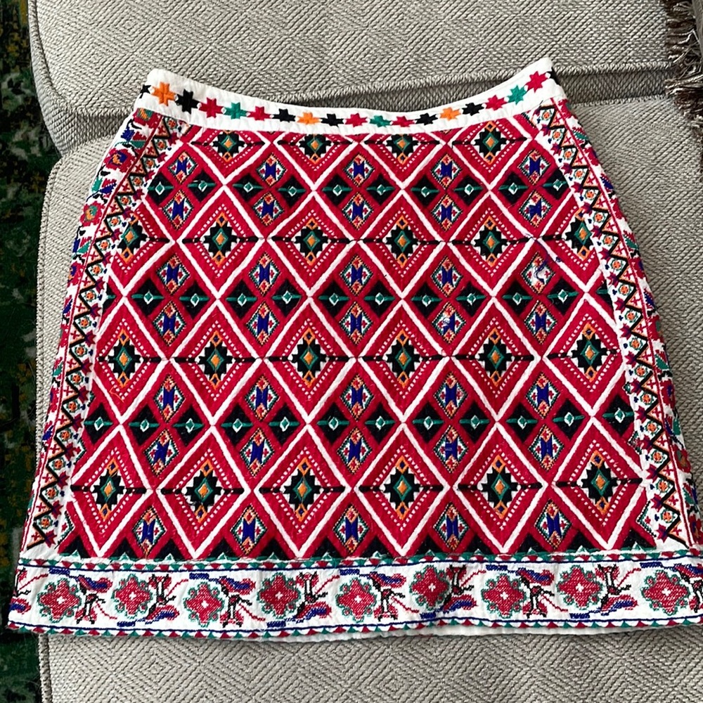 Topshop embroidered skirt